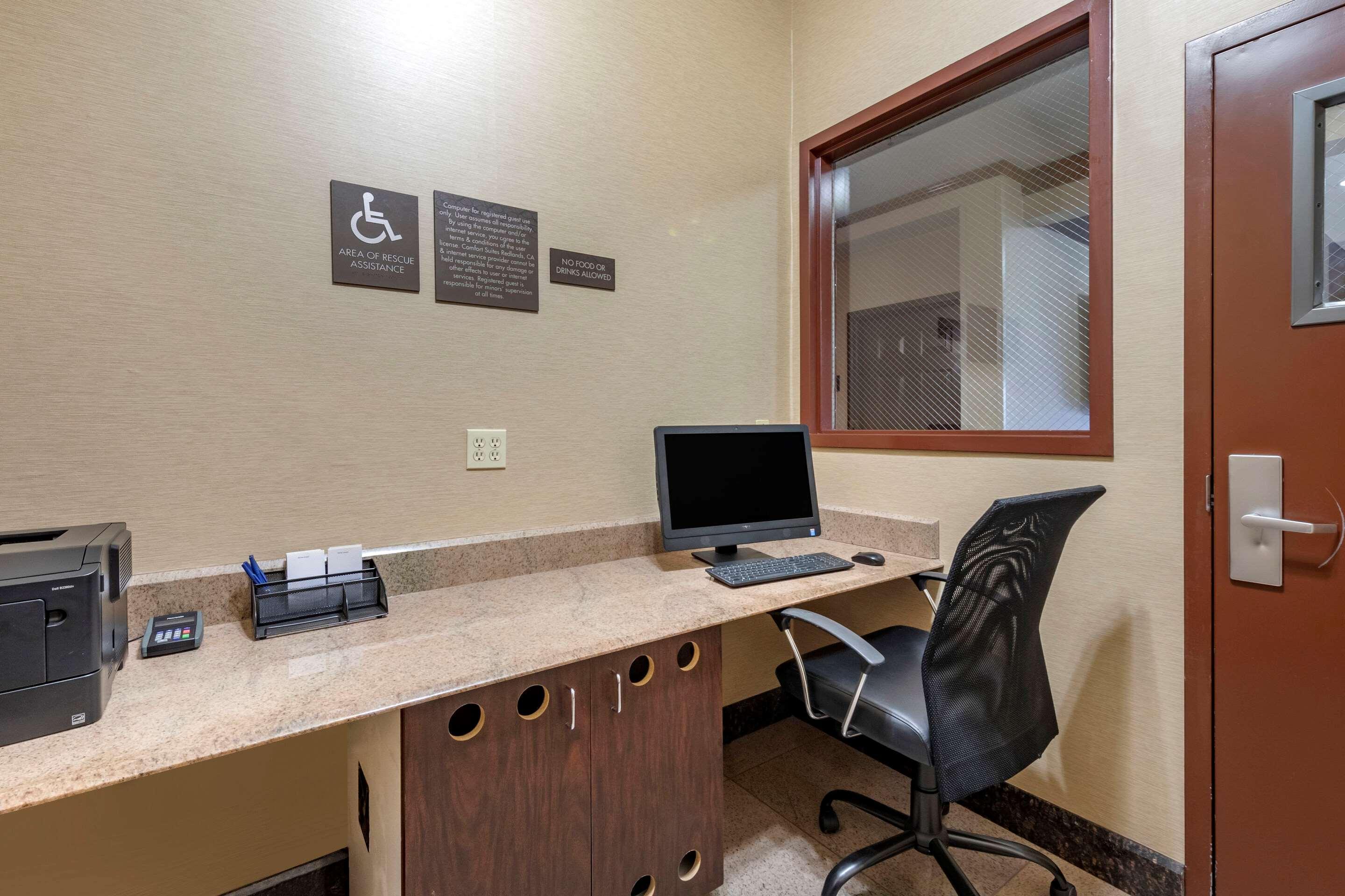 Citrus Suites Redlands Loma Linda Hotel Bagian luar foto