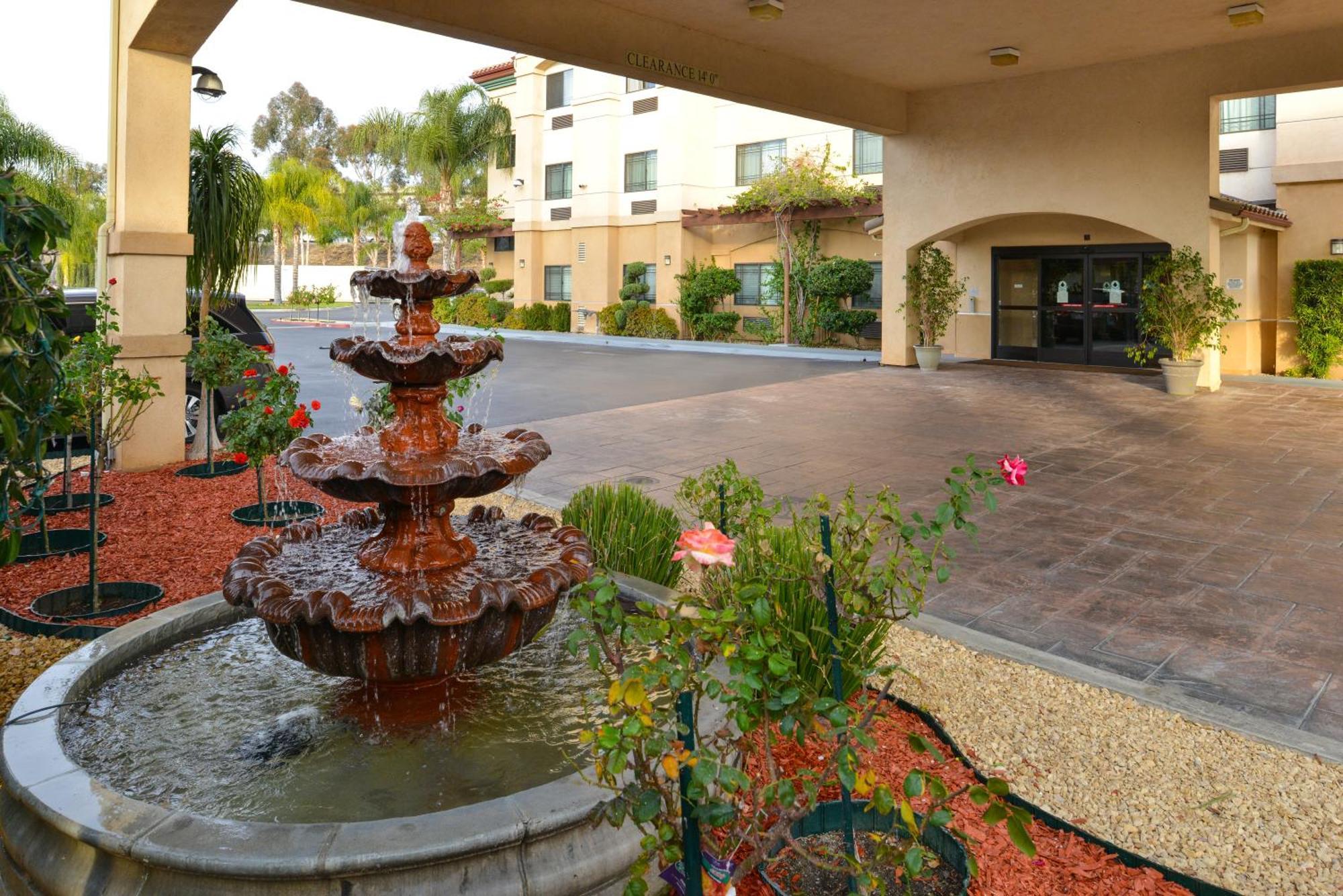 Citrus Suites Redlands Loma Linda Hotel Bagian luar foto